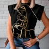 Blusa negra estampada mujer con niño