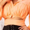 Blusa crop naranja con mangas globo y fajón – Ref: 3476 | Moda juvenil y femenina